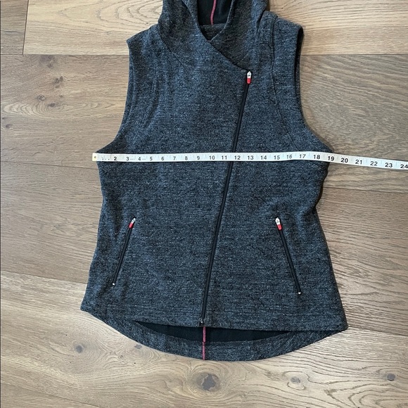 Eileen Fisher Womens Charcoal Jaquard Asymmetrical Zip Hooded Vest Size S Sporty - Picture 7 of 11